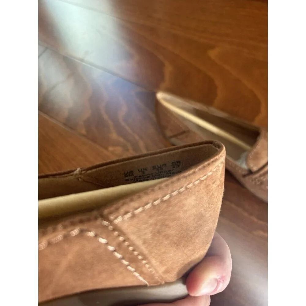 Naturalizer Women's Dannah Slip-On Camel Tan Suede Loafers Flats NEW 6 M - Picture 6 of 6